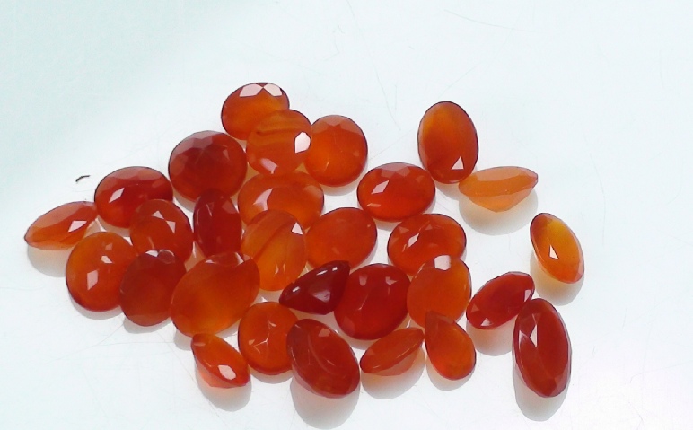 Carnelian Faceted Gemstone Lot of 100 carets